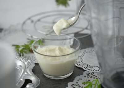 Yogurt (semi-skimmed)